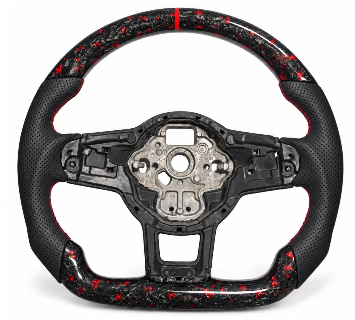Golf-7-Lenkrad mit rotem Forged Carbon und perforiertem Leder-Imitat, roter Naht und roter 12-Uhr-Markierung